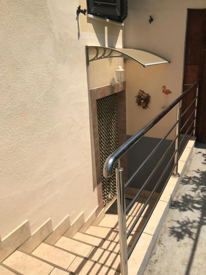 Apartmani Luiza Cres Bagian luar foto