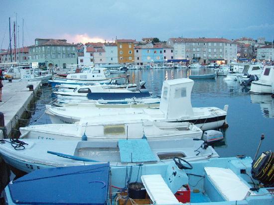 Apartmani Luiza Cres Bagian luar foto