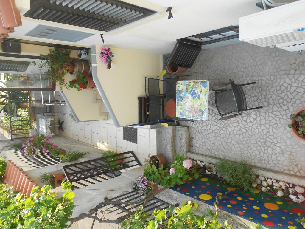 Apartmani Luiza Cres Ruang foto