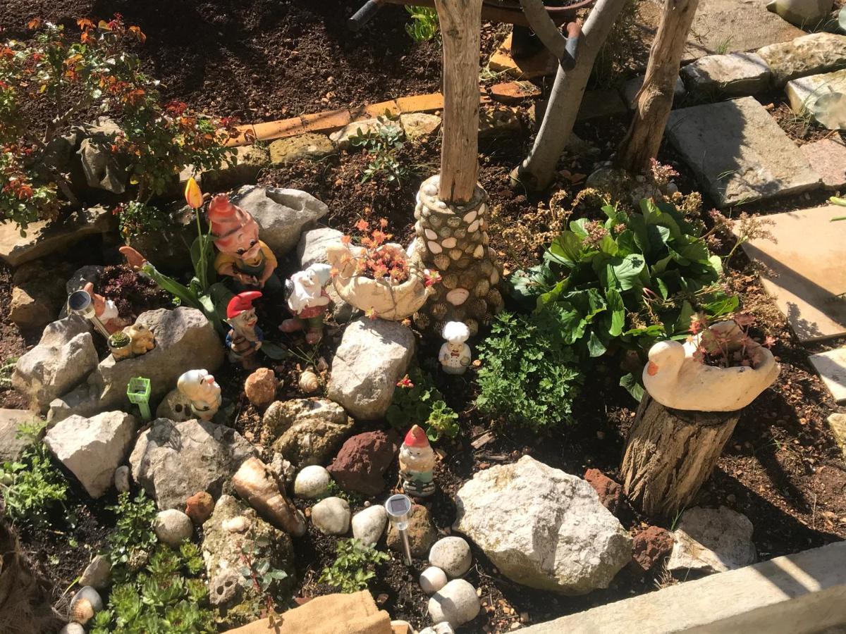 Apartmani Luiza Cres Bagian luar foto